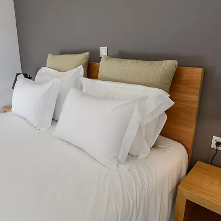 Laje Da Bica Kır Evi *