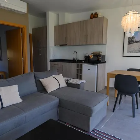 Laje Da Bica Kır Evi *